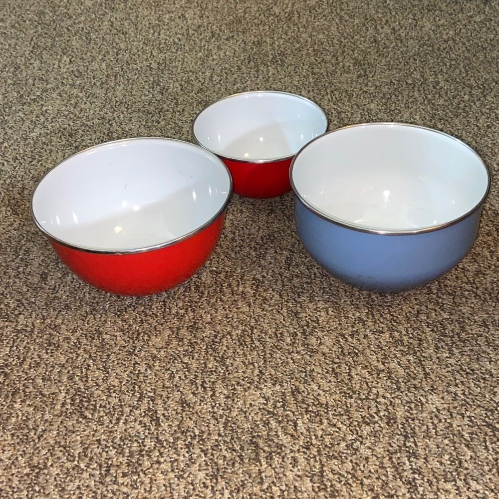 Set of Three Colorful Mixing Bowls Metal Enamel - Picture 7 of 16